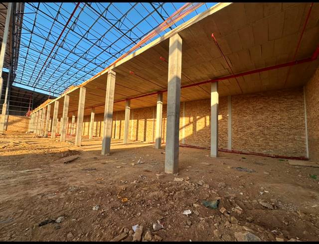 4,868M² WAREHOUSE TO LET IN NORTH RIDING